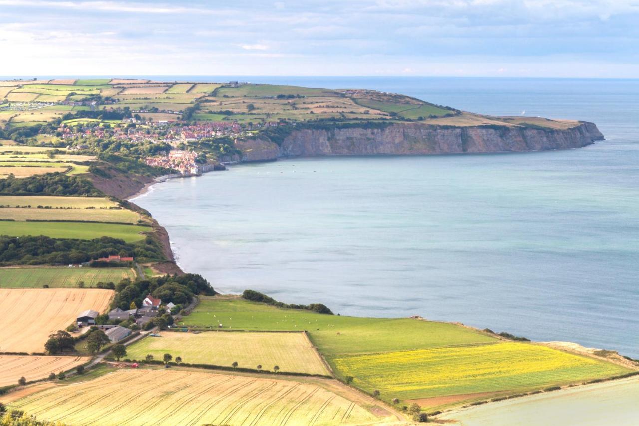 Luxury Farmhouse With Stunning Views And Hot Tub Ebberston 외부 사진