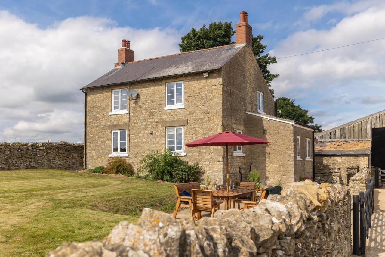 Luxury Farmhouse With Stunning Views And Hot Tub Ebberston 외부 사진