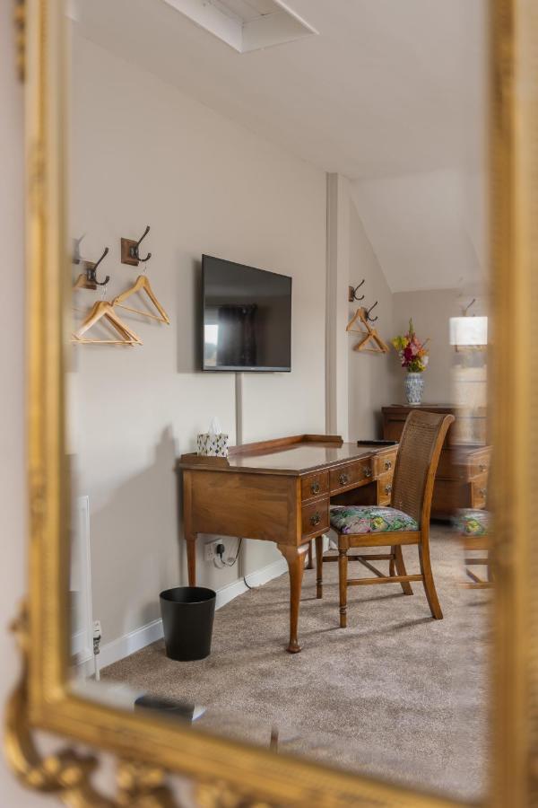 Luxury Farmhouse With Stunning Views And Hot Tub Ebberston 외부 사진