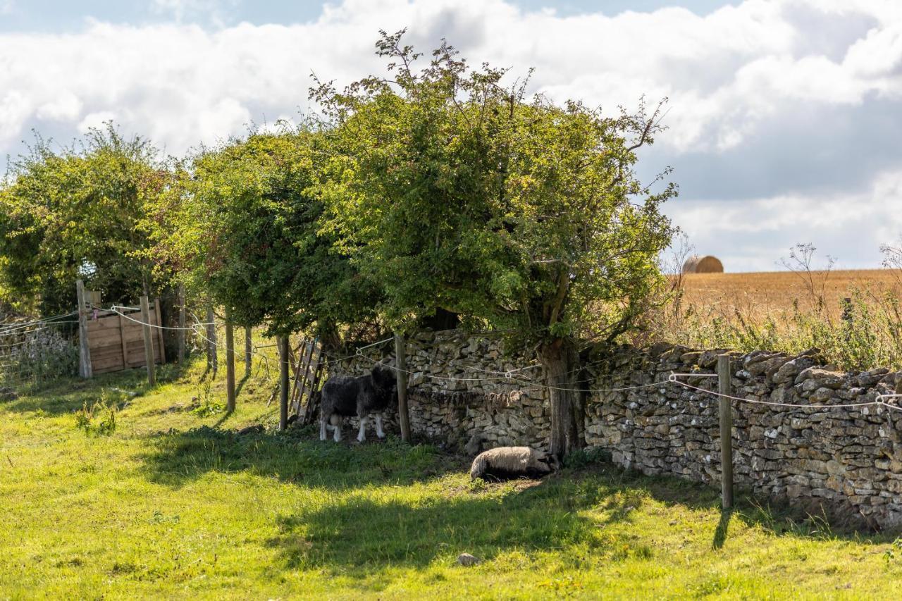 Luxury Farmhouse With Stunning Views And Hot Tub Ebberston 외부 사진